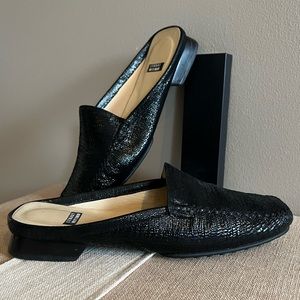 Stuart Weitzman Black Leather Mule Slides Size 8